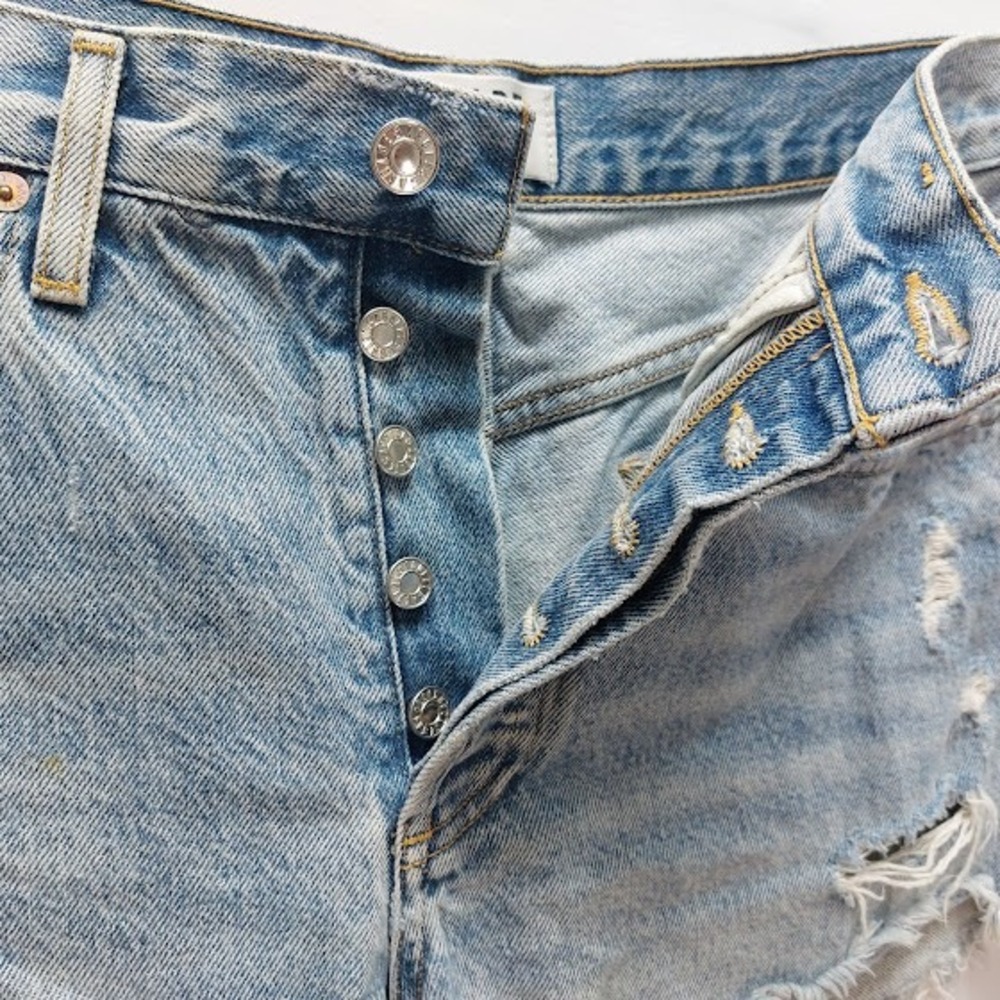 AGOLDE Parker Cutoff Denim Shorts Women's 27 Light Wash Distressed Festival Boho - Picture 3 of 6
